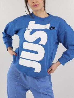 Nike Graphic Crewneck